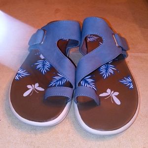 Like new Easy Street blue sandals, size 6 1/2 WW